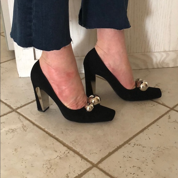 Louis Vuitton Shoes - 🎉Louis Vuitton black suede block heel shoes